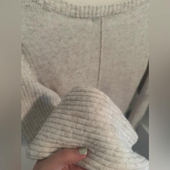 Knit skater dress 👗🤍 - Picture 3 of 5